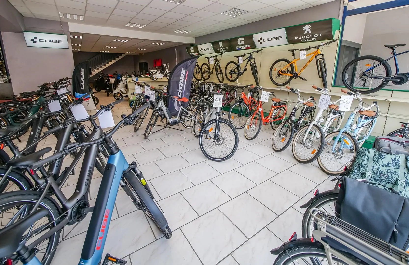 Asl Motos Cycles Vente Scooters Et Velos Bourges ASL MOTOS CYCLES 03