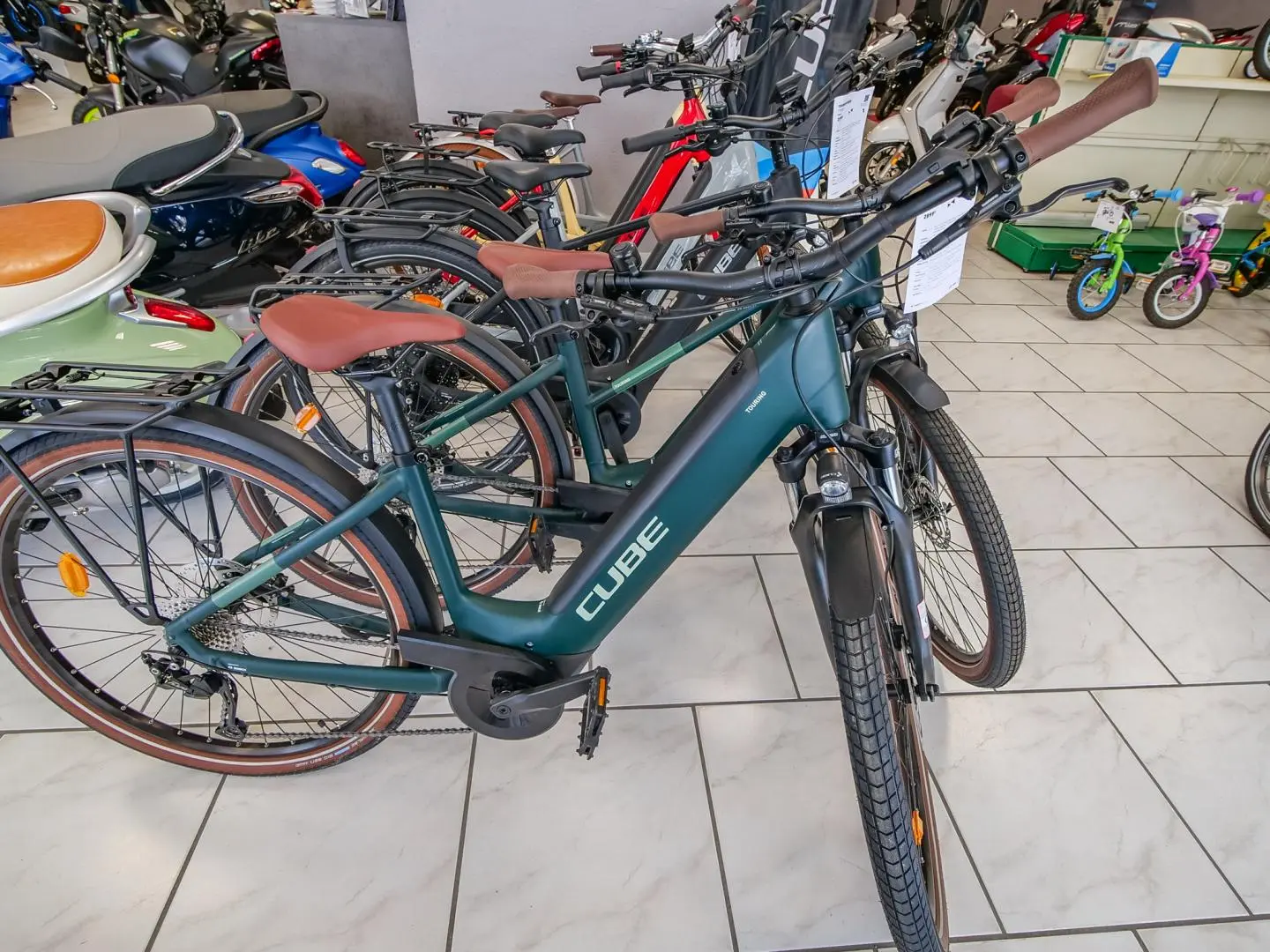 Asl Motos Cycles Vente Scooters Et Velos Bourges ASL MOTOS CYCLES 06